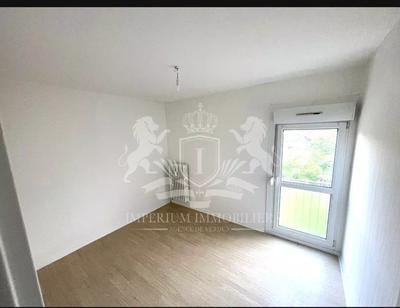 Appartement - 83 m² - 5 pièces