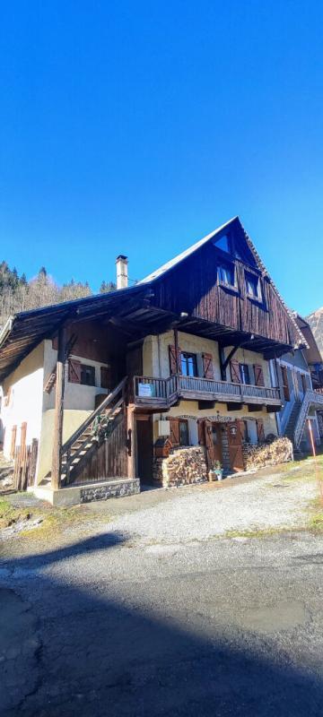 Maison - 287 m² - 7 pièces