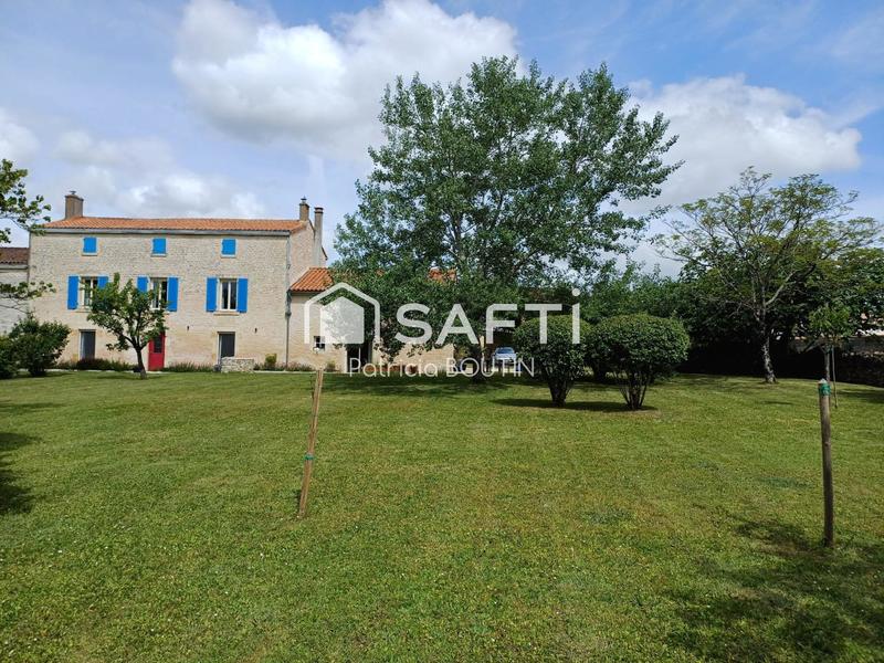 Maison - 204 m² - 7 pièces