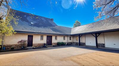 Maison ancienne - 228 m² - 7 pièces