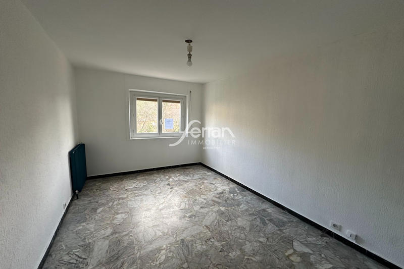 Appartement - 84 m² - 3 pièces