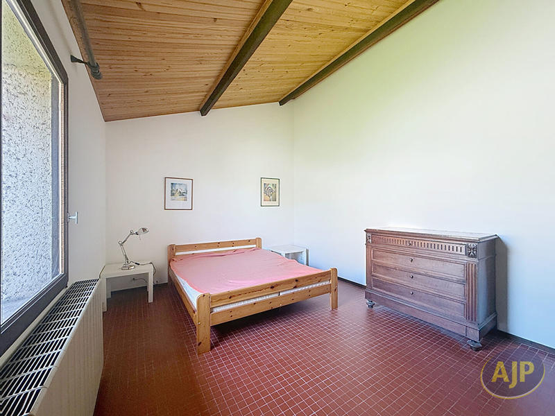 Maison - 98 m² - 5 pièces