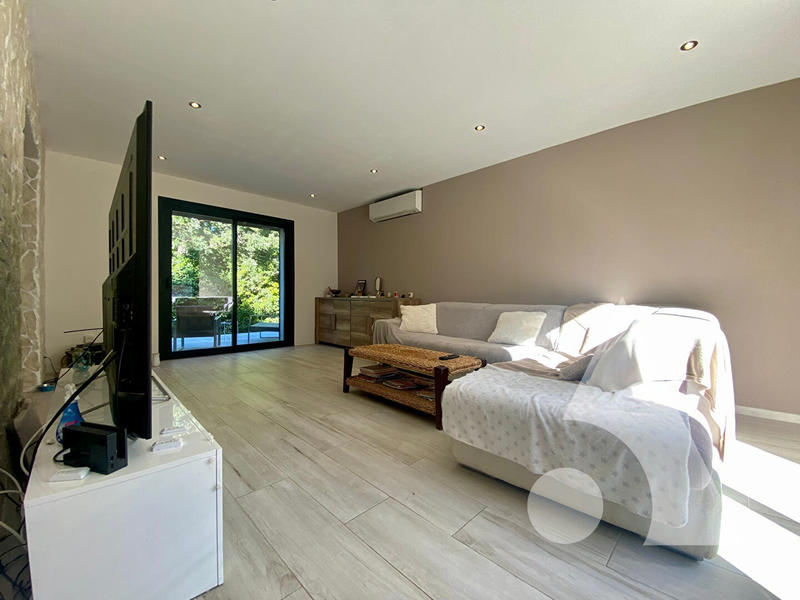 Maison - 101 m² - 5 pièces