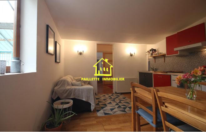 Maison ancienne - 210 m² - 5 pièces