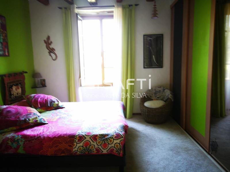 Maison - 140 m² - 7 pièces