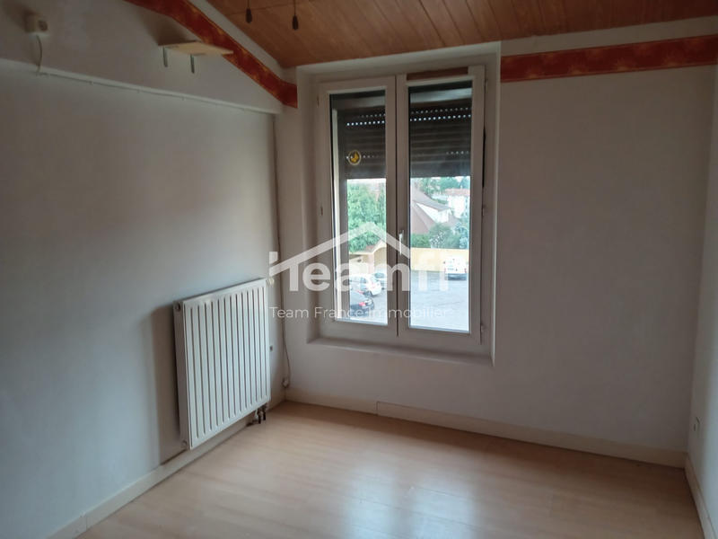 Maison - 93 m² - 5 pièces
