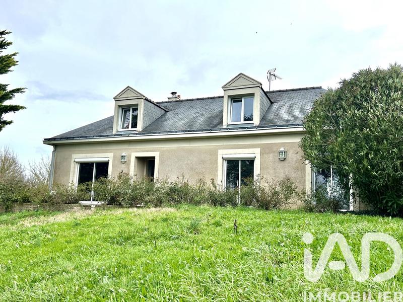 Maison - 228 m² - 8 pièces