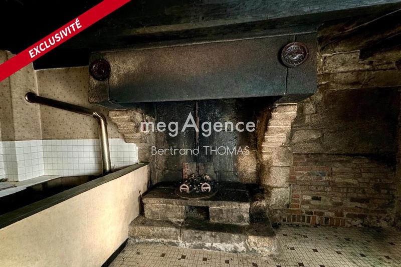 Maison ancienne - 130 m² - 3 pièces