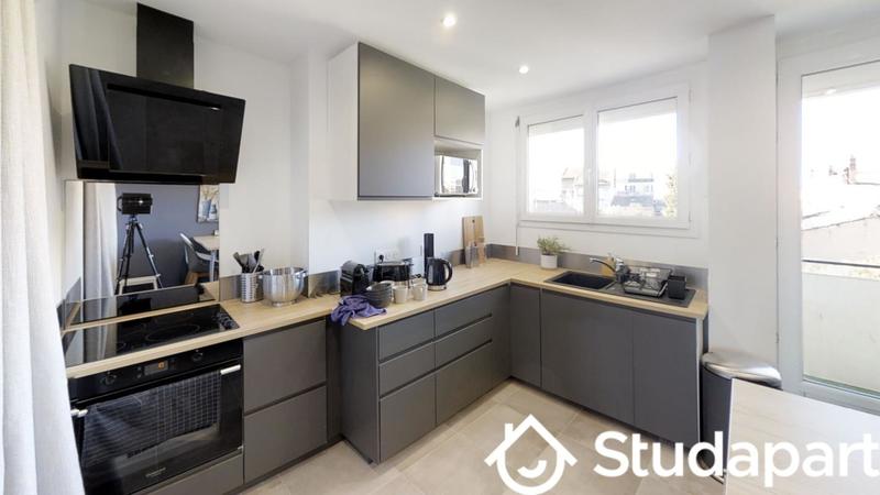 Chambre - 11 m² - 1 pièce