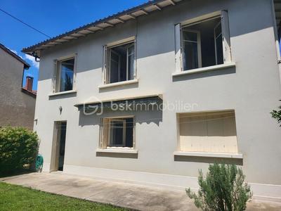 Maison - 158 m² - 5 pièces