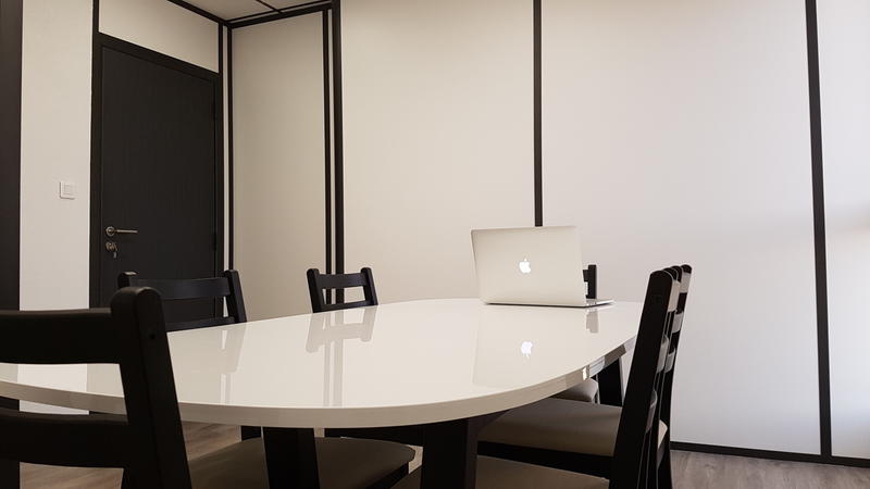 Bureau - 140 m² - 9 pièces