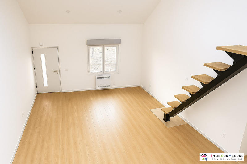 Loft - 44 m² - 1 pièce