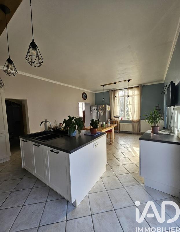 Maison - 265 m² - 8 pièces