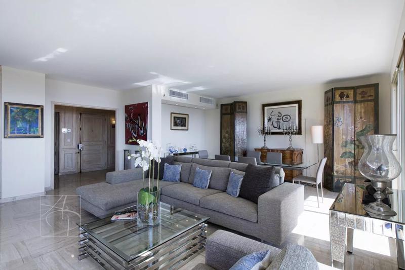 Appartement - 163 m² - 5 pièces