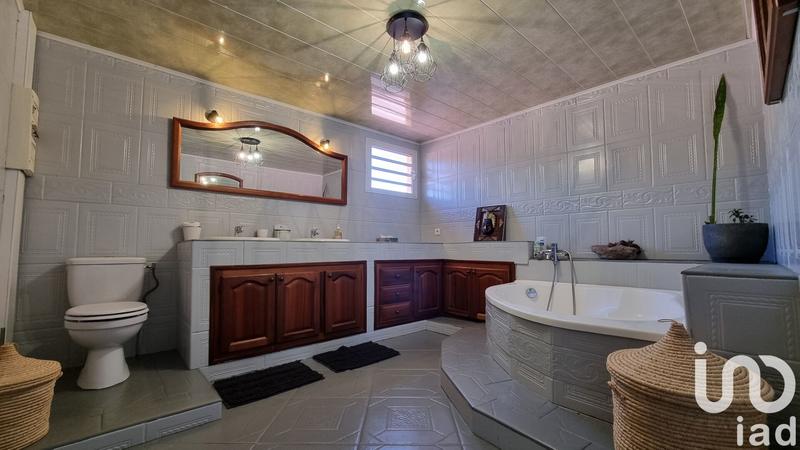 Maison - 242 m² - 6 pièces