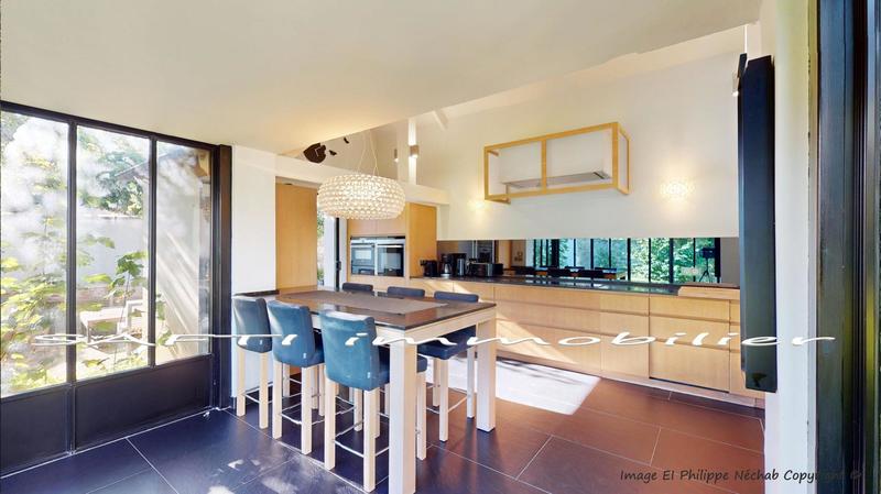 Maison - 191 m² - 9 pièces