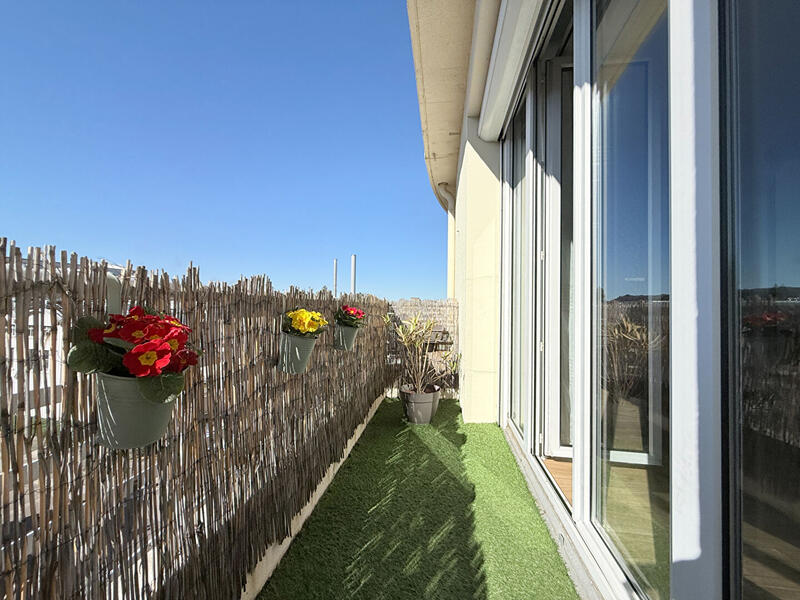 Appartement - 81 m² - 3 pièces