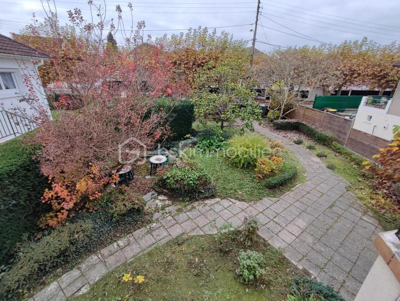 Maison - 106 m² - 6 pièces