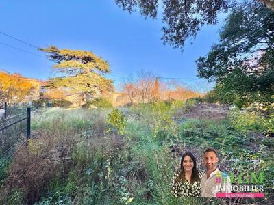 Terrain constructible - 1 941 m²