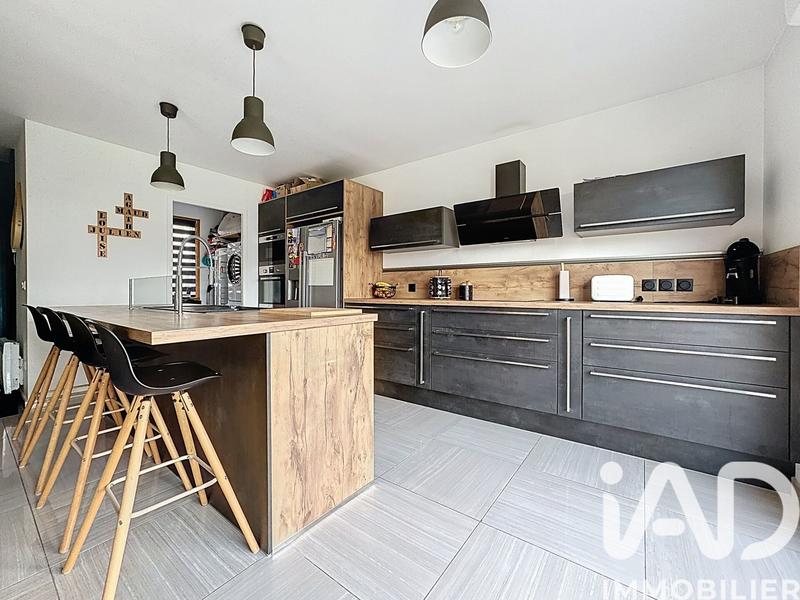 Maison - 105 m² - 5 pièces