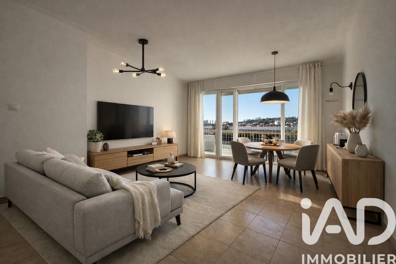 Appartement - 80 m² - 4 pièces