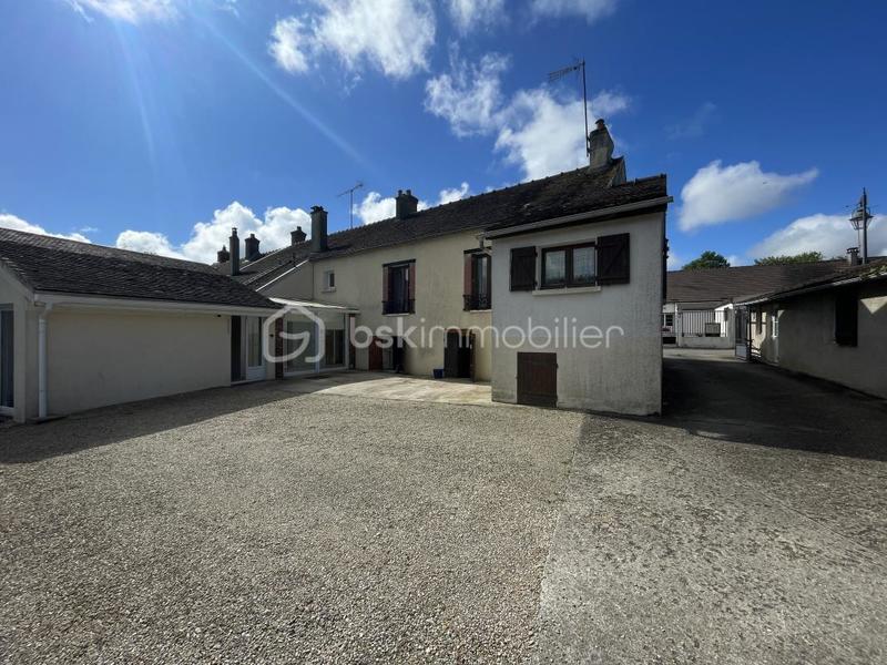 Maison - 170 m² - 6 pièces