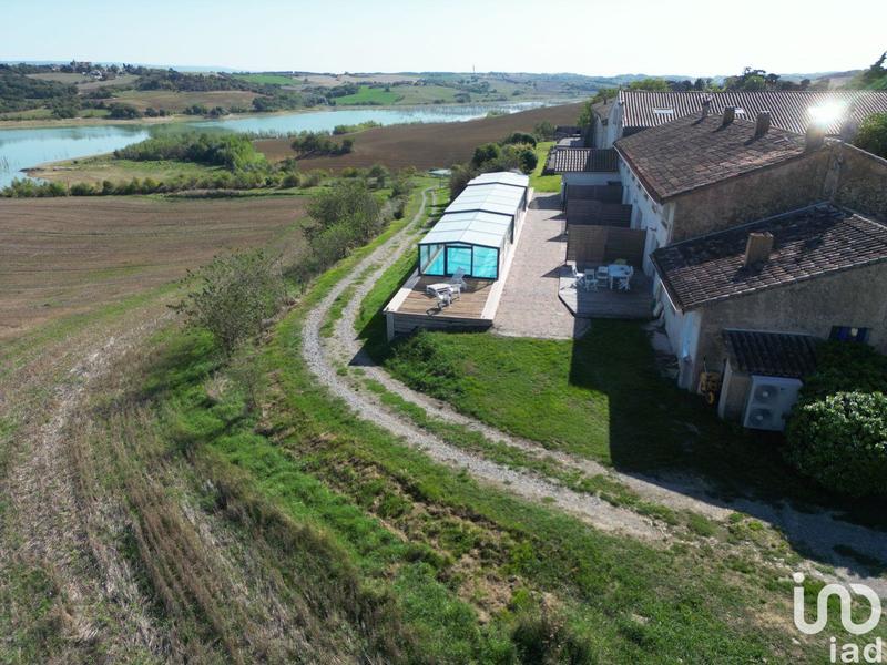 Local commercial - 1 828 m²