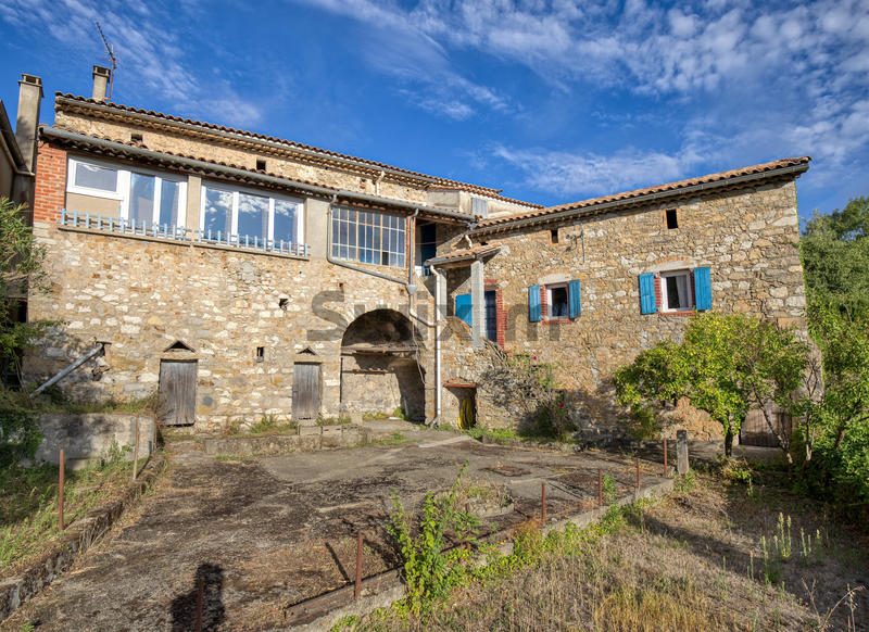 Mas - 126 m² - 7 pièces