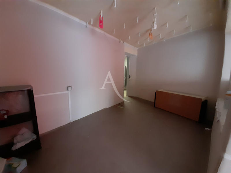 Local commercial - 206 m²