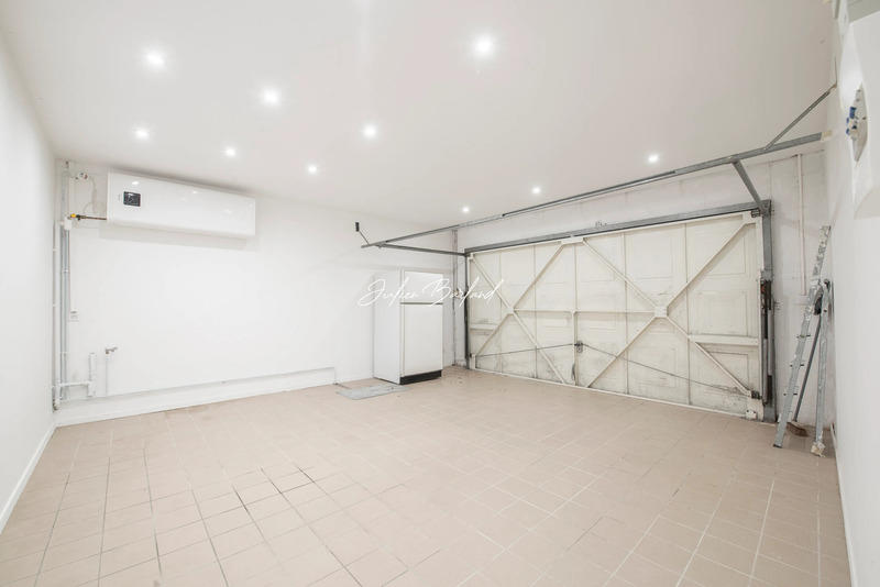 Maison - 151 m² - 6 pièces