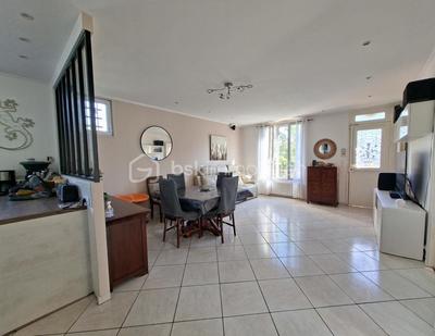 Maison - 120 m² - 6 pièces