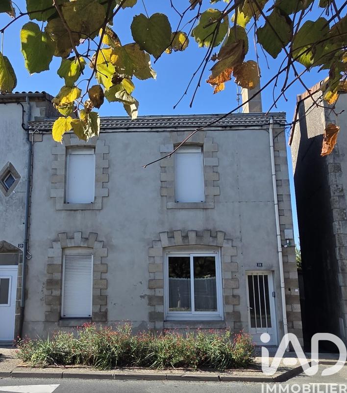 Maison de village - 87 m² - 5 pièces