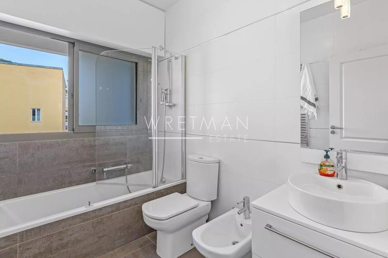 Appartement - 77 m² - 3 pièces