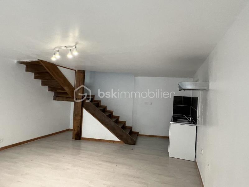 Maison - 240 m² - 10 pièces