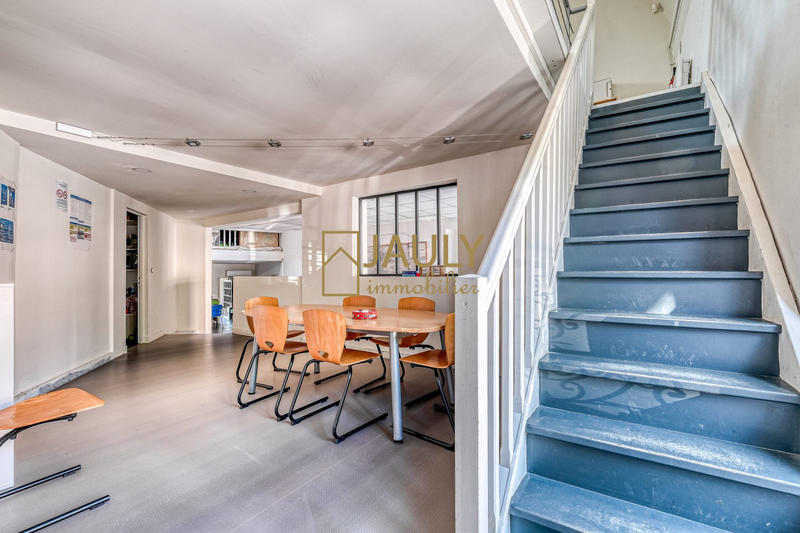 Bureau - 266 m² - 10 pièces