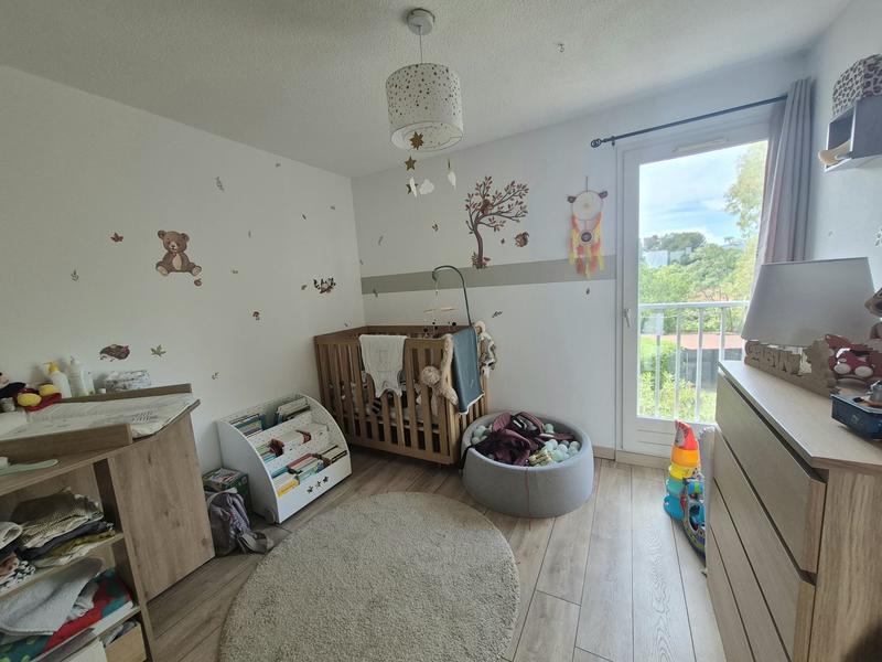 Appartement - 85 m² - 4 pièces