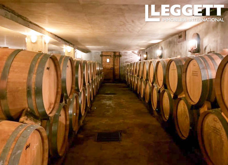 Immeuble - 979 m² - 35 pièces