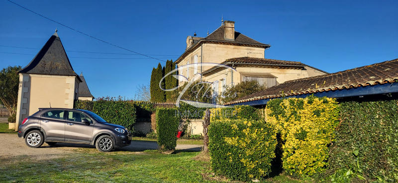 Maison ancienne - 260 m² - 10 pièces