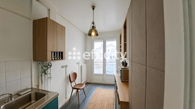 Appartement ancien - 49 m² - 3 pièces