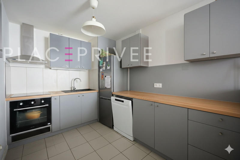 Appartement - 79 m² - 3 pièces