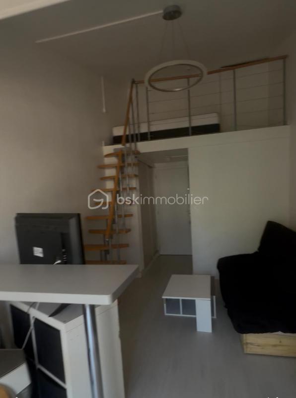 Studio - 18 m² - 1 pièce