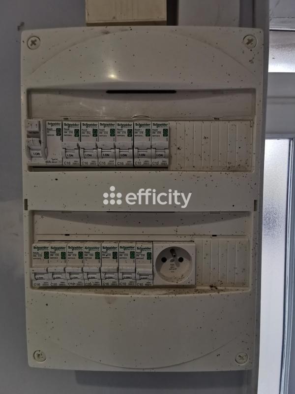 Maison de ville - 83 m² - 4 pièces