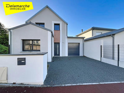 Maison - 98 m² - 5 pièces