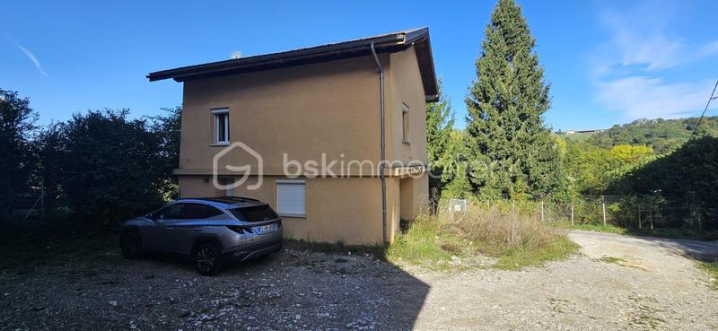 Maison traditionnelle - 91 m² - 4 pièces