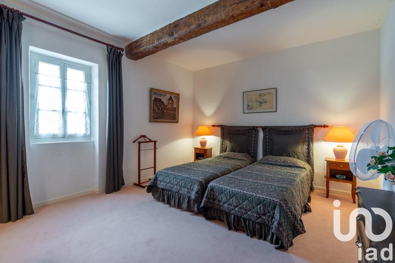 Maison - 479 m² - 10 pièces