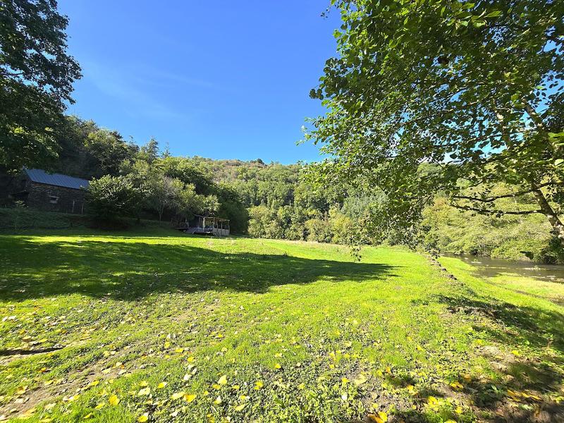 Moulin - 199 m² - 6 pièces