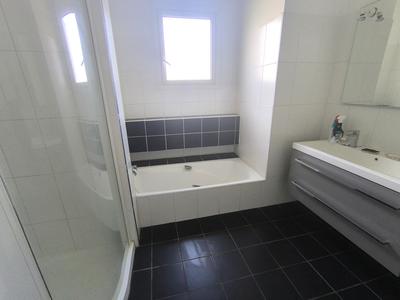 Villa - 153 m² - 5 pièces
