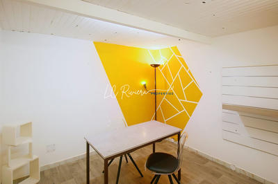 Local commercial - 108 m²