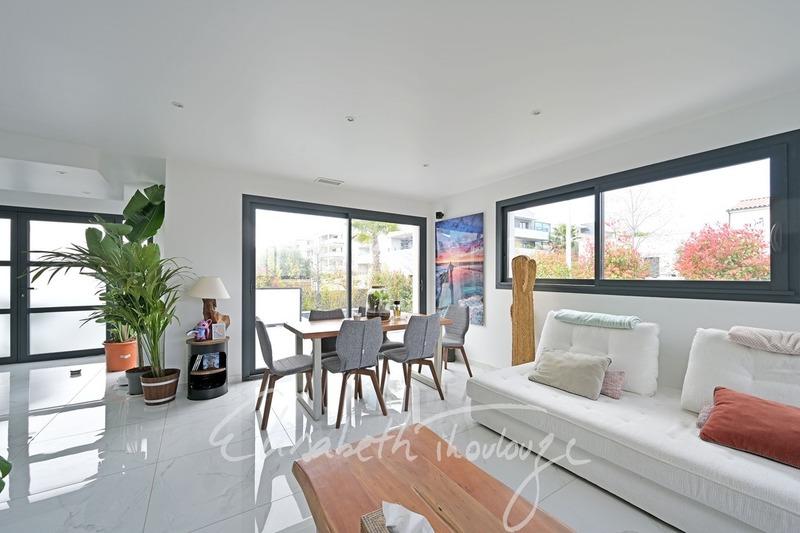 Maison - 118 m² - 5 pièces