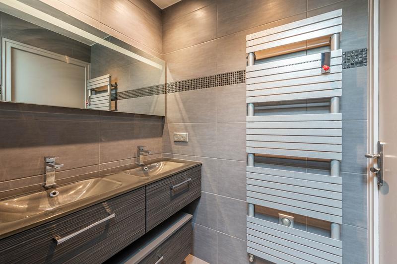 Appartement - 93 m² - 5 pièces